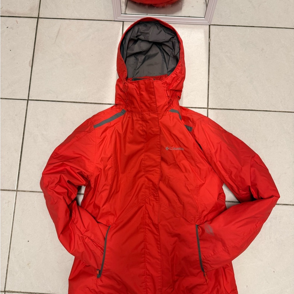 Columbia Women's Vibrant Red Ski Jacket - Picture 4 of 7